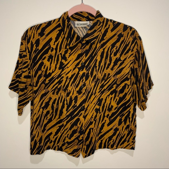 19th Avenue Tiger Print Button-Up Short-Sleeve Blouse - Picture 2 of 5
